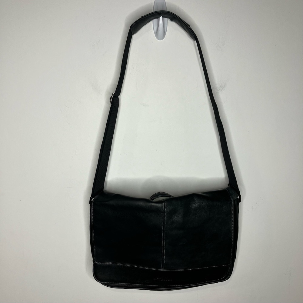 Reaction Kenneth Cole black leather briefcase laptop bag